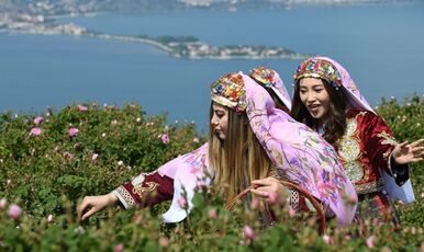 ISPARTA GÜL HASADI, ISPARTA MERKEZ, SALDA GÖLÜ VE PAMUKKALE TURU