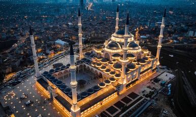 HZ. YUŞA TEPESİ- ÇAMLICA CAMİİ-  İSLAM ESERLERİ MÜZESİ AZİZ MAHMUD HÜDAYİ TÜRBESİ – TEKNEDE İFTAR