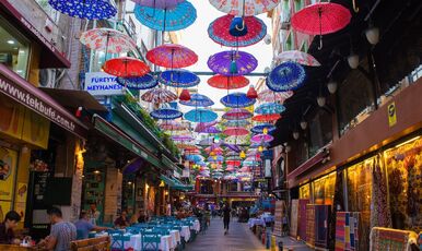 ŞEKERCİ CAFER - KADIKÖY MODA- VADİ İSTANBUL AVM