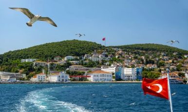 BÜYÜKADA VE HEYBELİADA TURU